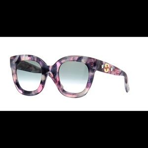 Gucci Sunglasses in style Havana with stars.